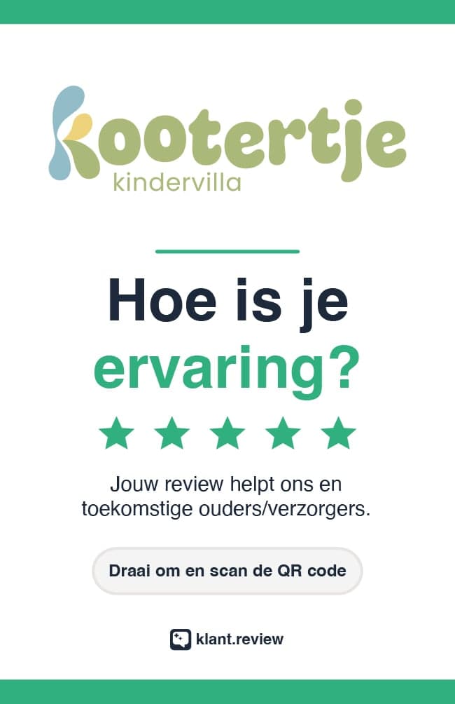 Reviewkaartje van Kindervilla het Kootertje met de vraag "Hoe is je ervaring?", vijf sterren en de tekst "Jouw review helpt ons en toekomstige ouders/verzorgers"