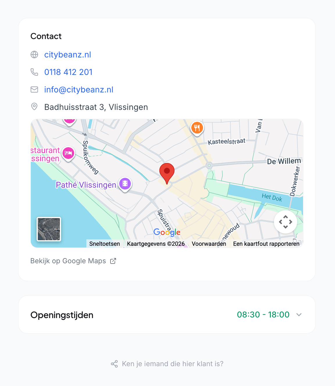 Contact-sectie van een klant.review bedrijfspagina met website, telefoon, e-mail, kaart en openingstijden